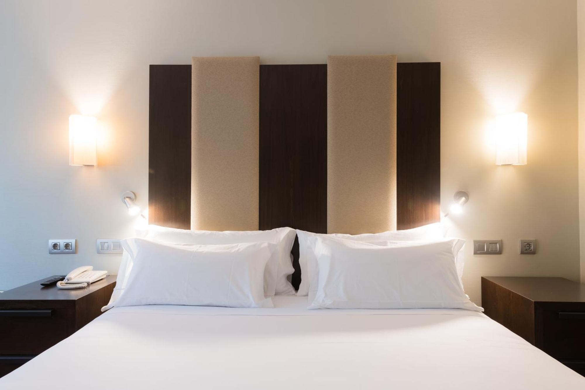 Hotel Ciudad De וייאדוליד מראה חיצוני תמונה