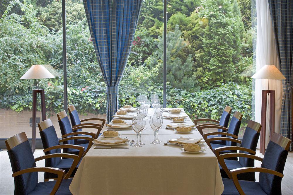 Hotel Ciudad De וייאדוליד מסעדה תמונה